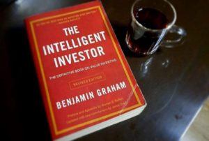 Read more about the article Benjamin Grahamning “Intelligent Investor” kitobi
